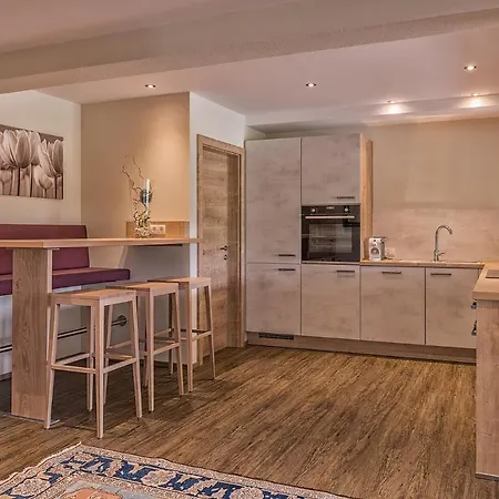 Schiestl Apartment *